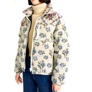 NOT FOR SALE- IM LOOKING FOR THIS SANDY LIANG JACKET. MESSAGE ME PLEASE! 💓